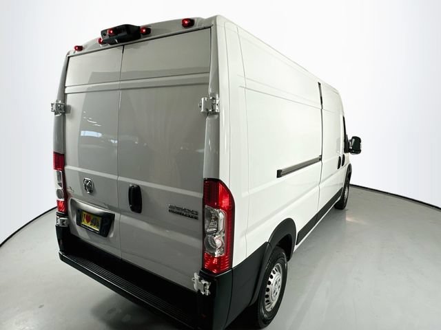 Used 2025 RAM ProMaster 2500 w/ Convenience Group FWD image 9