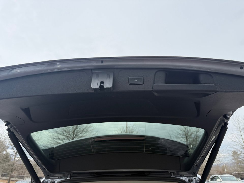 New 2026 Volkswagen Atlas SE image 14