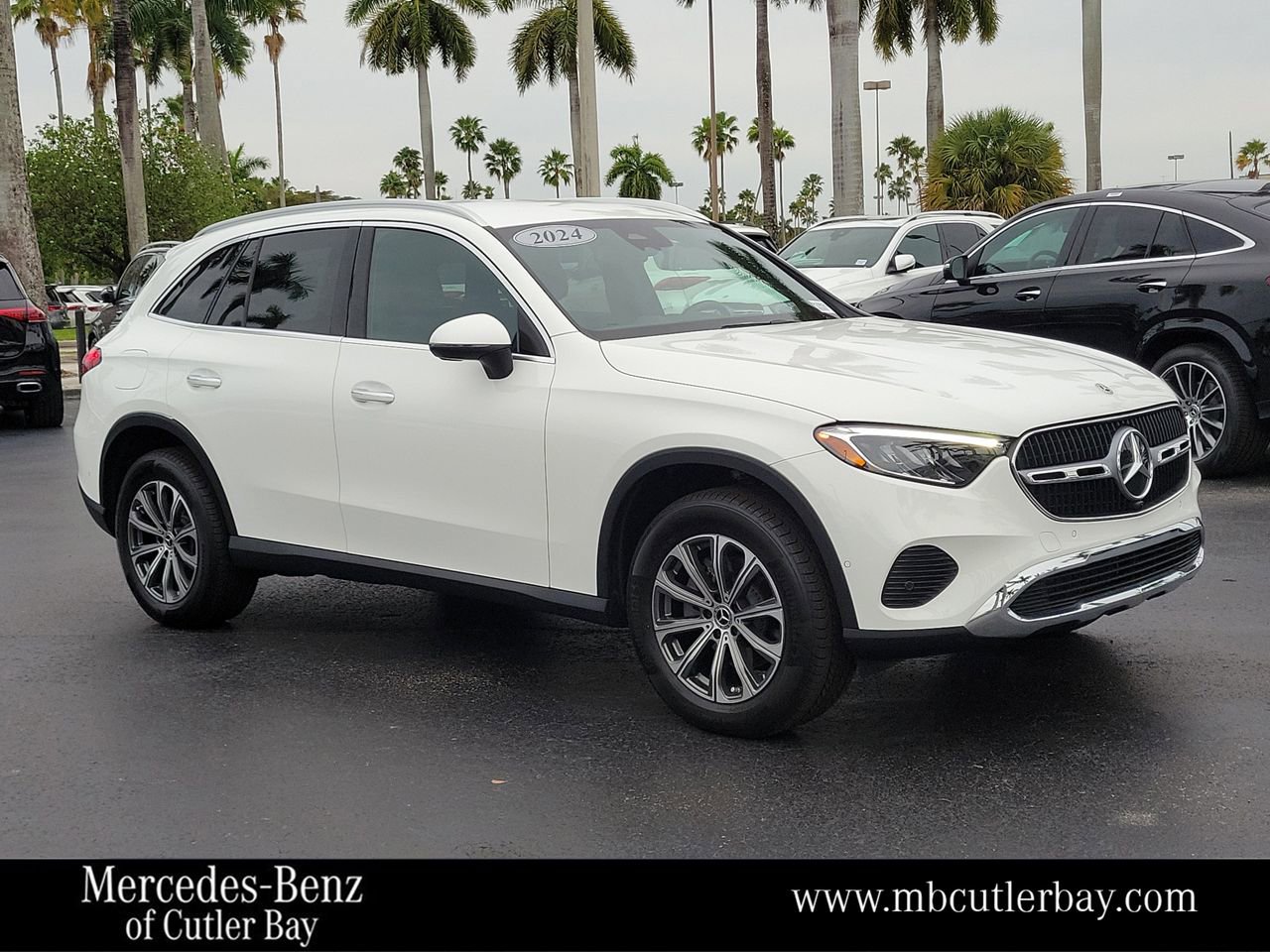 Certified 2024 Mercedes-Benz GLC 300 image 1