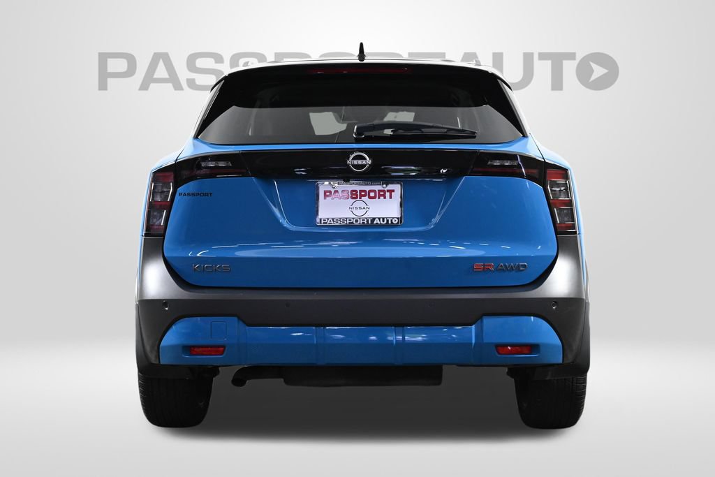 Certified 2025 Nissan Kicks SR AWD/4WD image 11