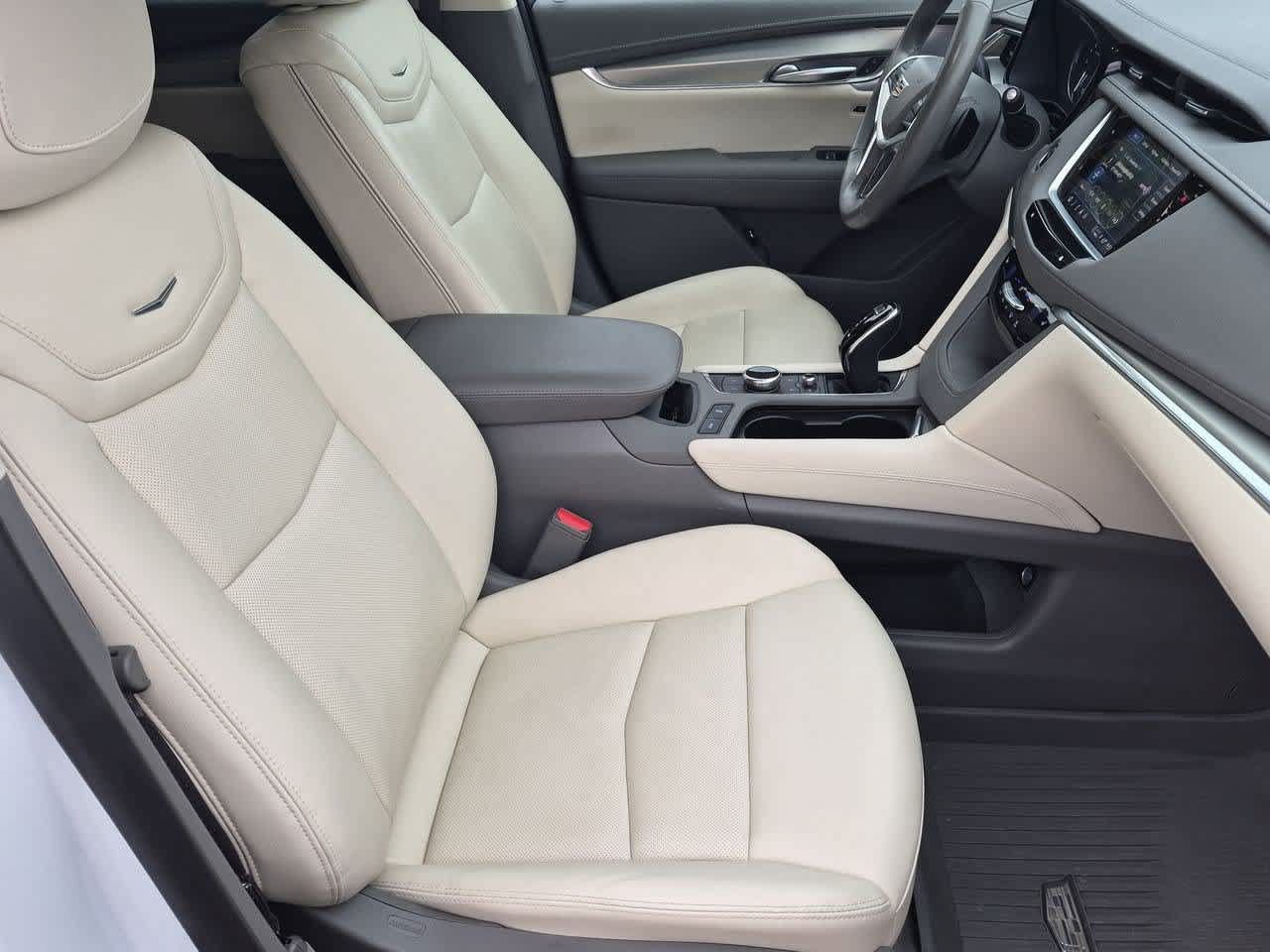 Used 2024 Cadillac XT5 Premium Luxury w/ LPO, Floor Liner Package AWD/4WD image 22