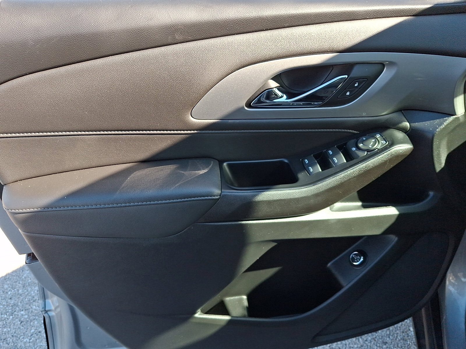 Certified 2023 Chevrolet Traverse LT w/ LPO, Floor Liner Package image 12