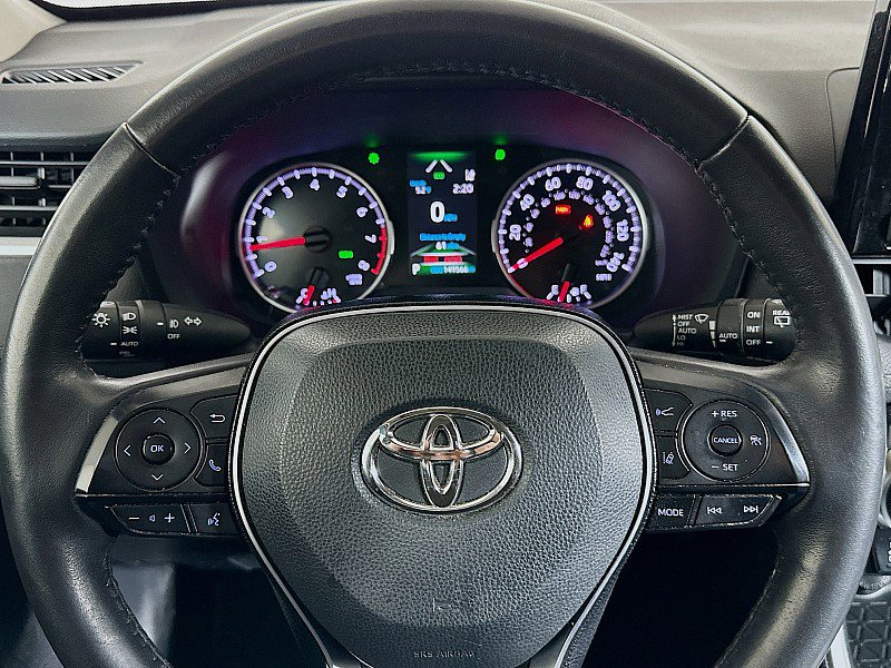 Used 2020 Toyota RAV4 XLE w/ Convenience Package image 12