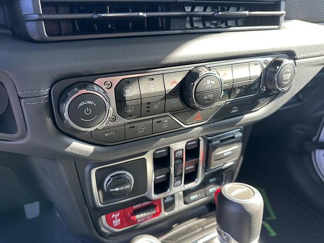 New 2026 Jeep Gladiator Mojave w/ Technology Group image 26