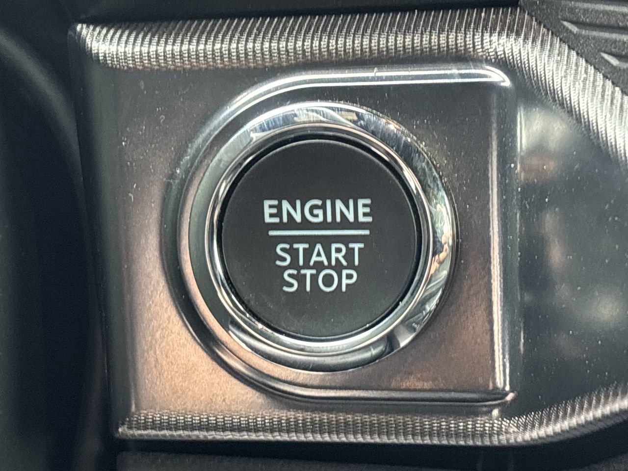 Used 2025 Ford F150 Lariat w/ Equipment Group 502A High image 33