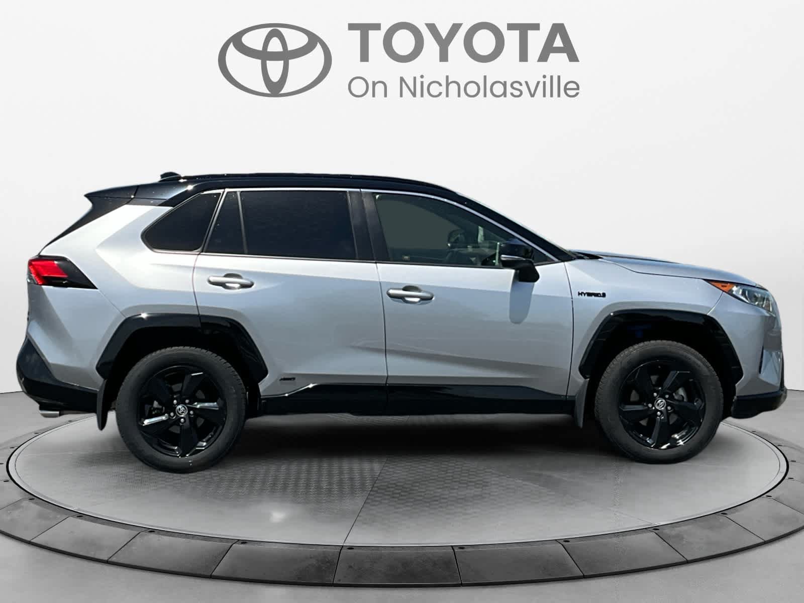 Used 2020 Toyota RAV4 XSE w/ XSE Grade Weather Package AWD/4WD image 6