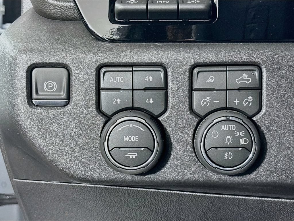 New 2026 Chevrolet Silverado 1500 ZR2 w/ Dark Appearance Package AWD/4WD image 10