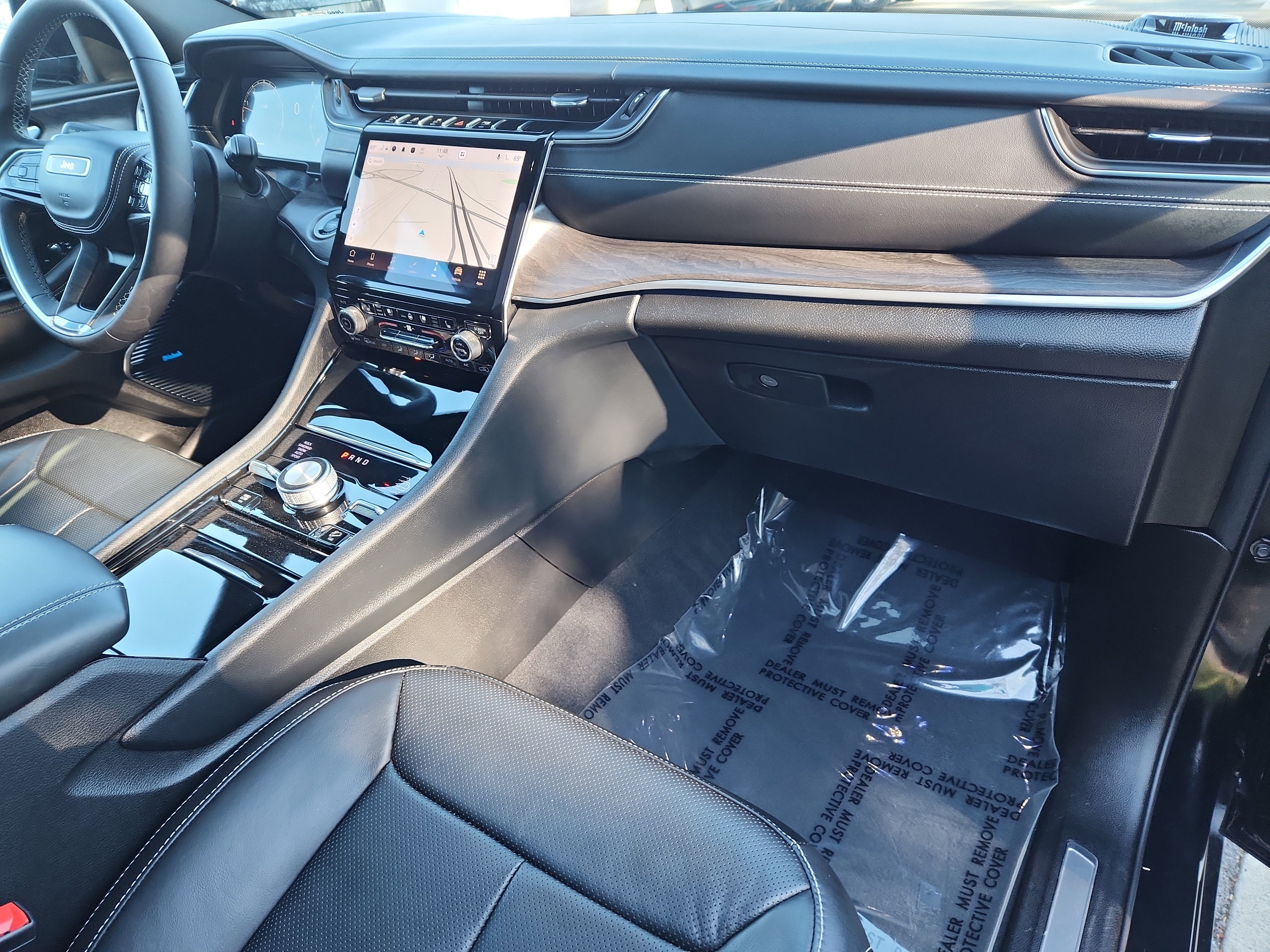 Used 2023 Jeep Grand Cherokee Overland image 28