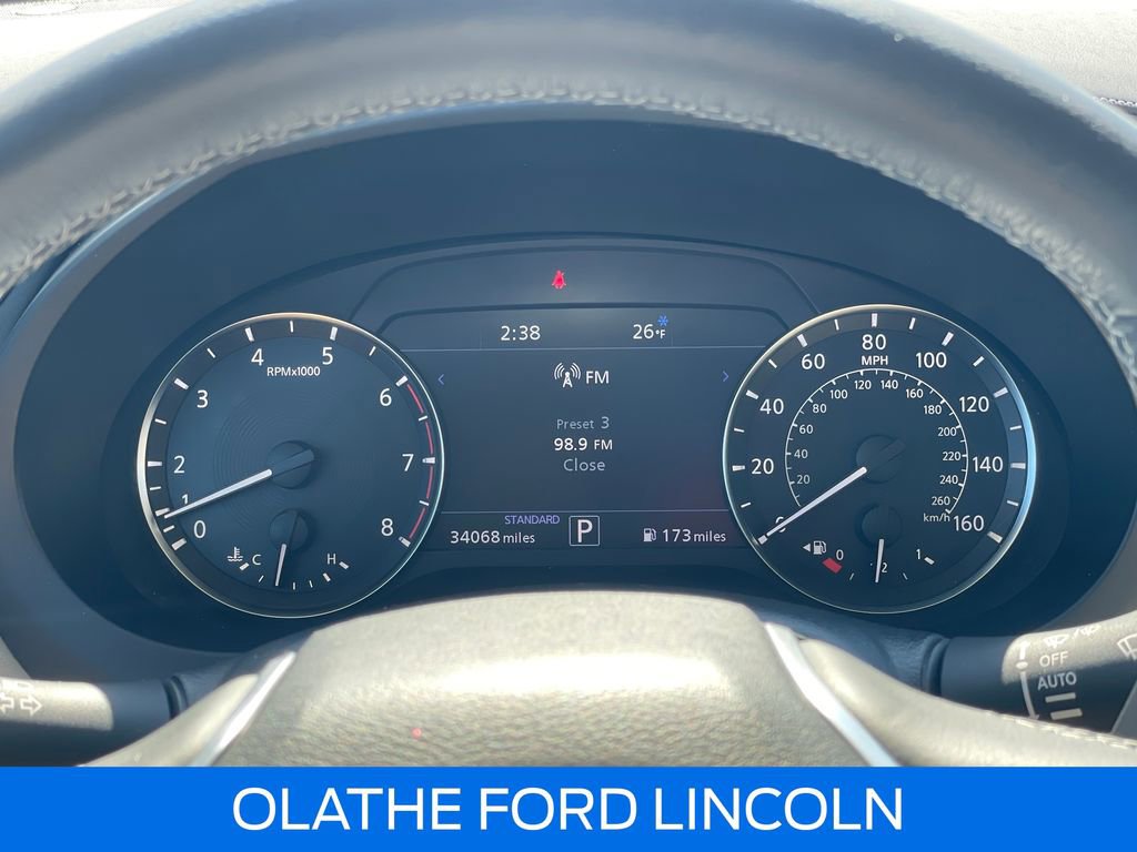 Used 2021 INFINITI QX50 Essential w/ Convenience Package image 17