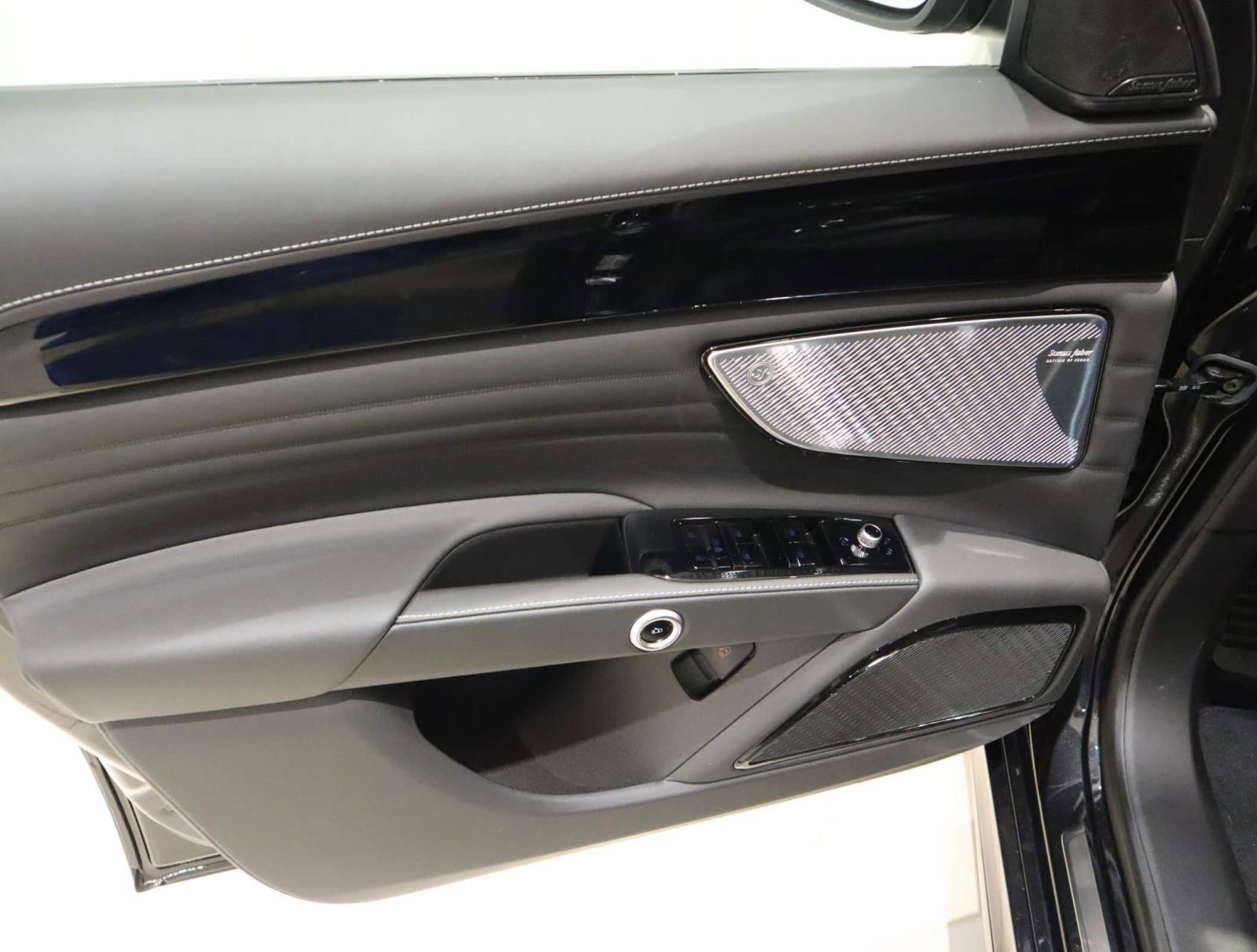 New 2025 Maserati Grecale Modena image 24