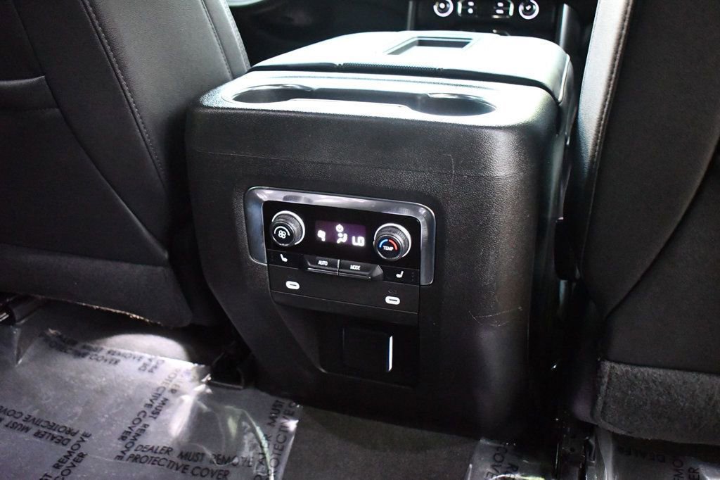 Used 2022 Chevrolet Suburban RST w/ Sport Performance Package image 44