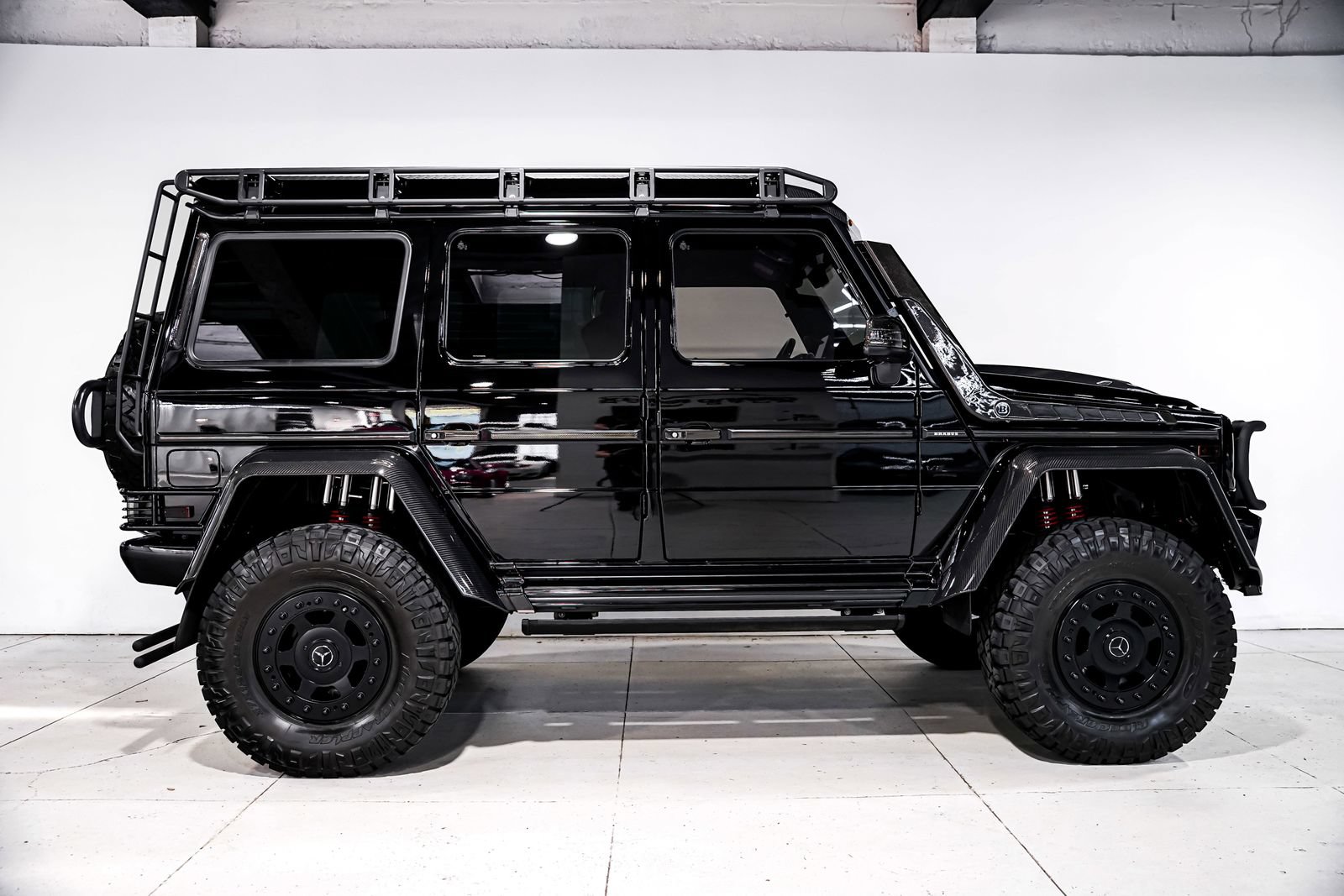 Used 2017 Mercedes-Benz G 550 Squared image 2
