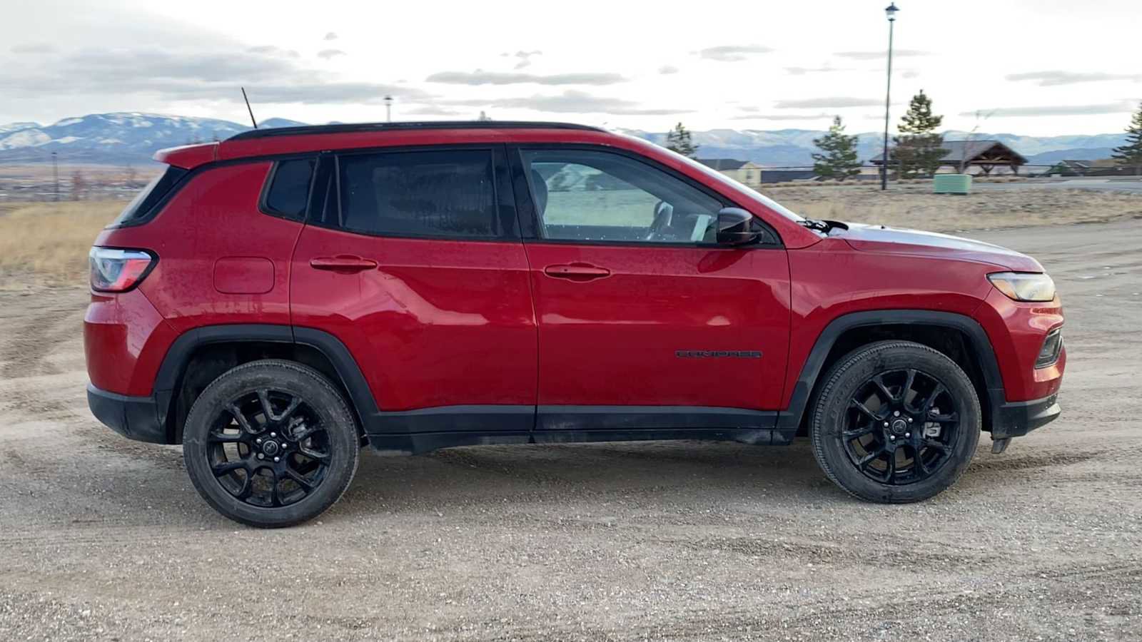 Certified 2025 Jeep Compass Latitude w/ Altitude Special Edition image 9