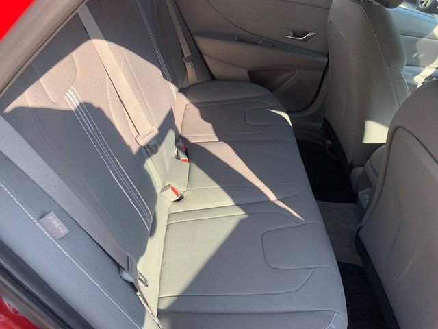 Certified 2024 Hyundai Elantra SEL FWD image 15