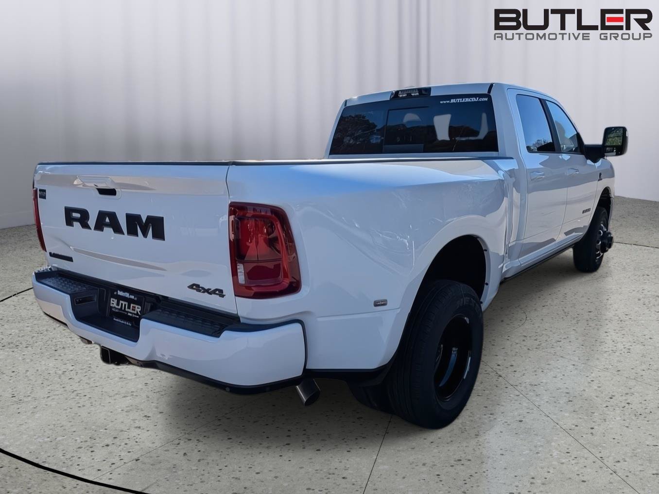 New 2026 RAM 3500 Laramie AWD/4WD image 6