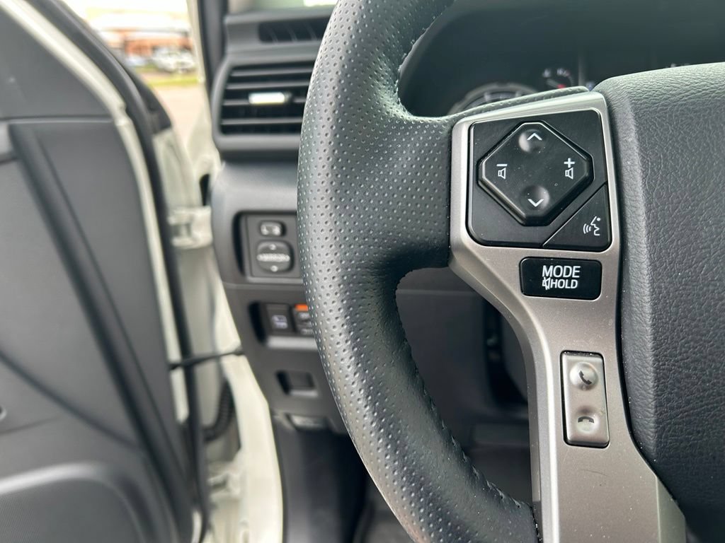 Used 2023 Toyota 4Runner Limited AWD/4WD image 21
