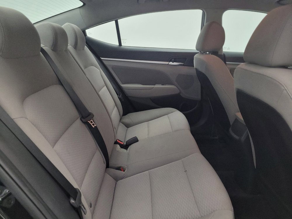 Used 2020 Hyundai Elantra SEL image 19