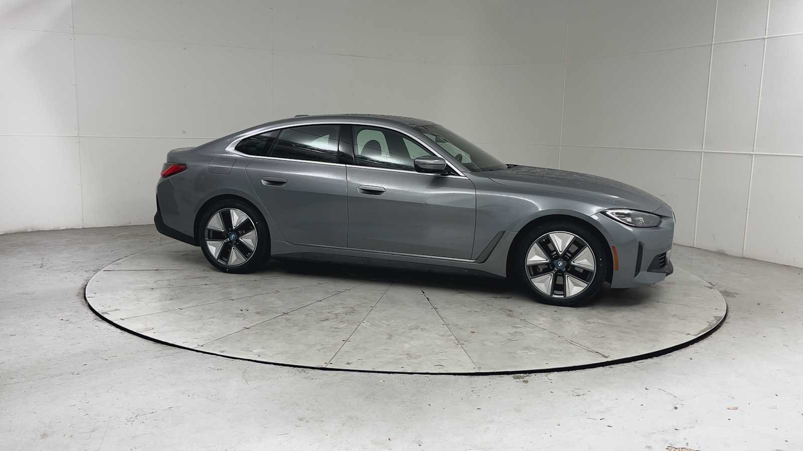 Used 2023 BMW i4 eDrive35 w/ Premium Package RWD image 8