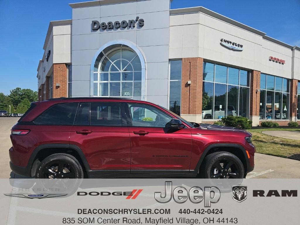Used 2024 Jeep Grand Cherokee Altitude