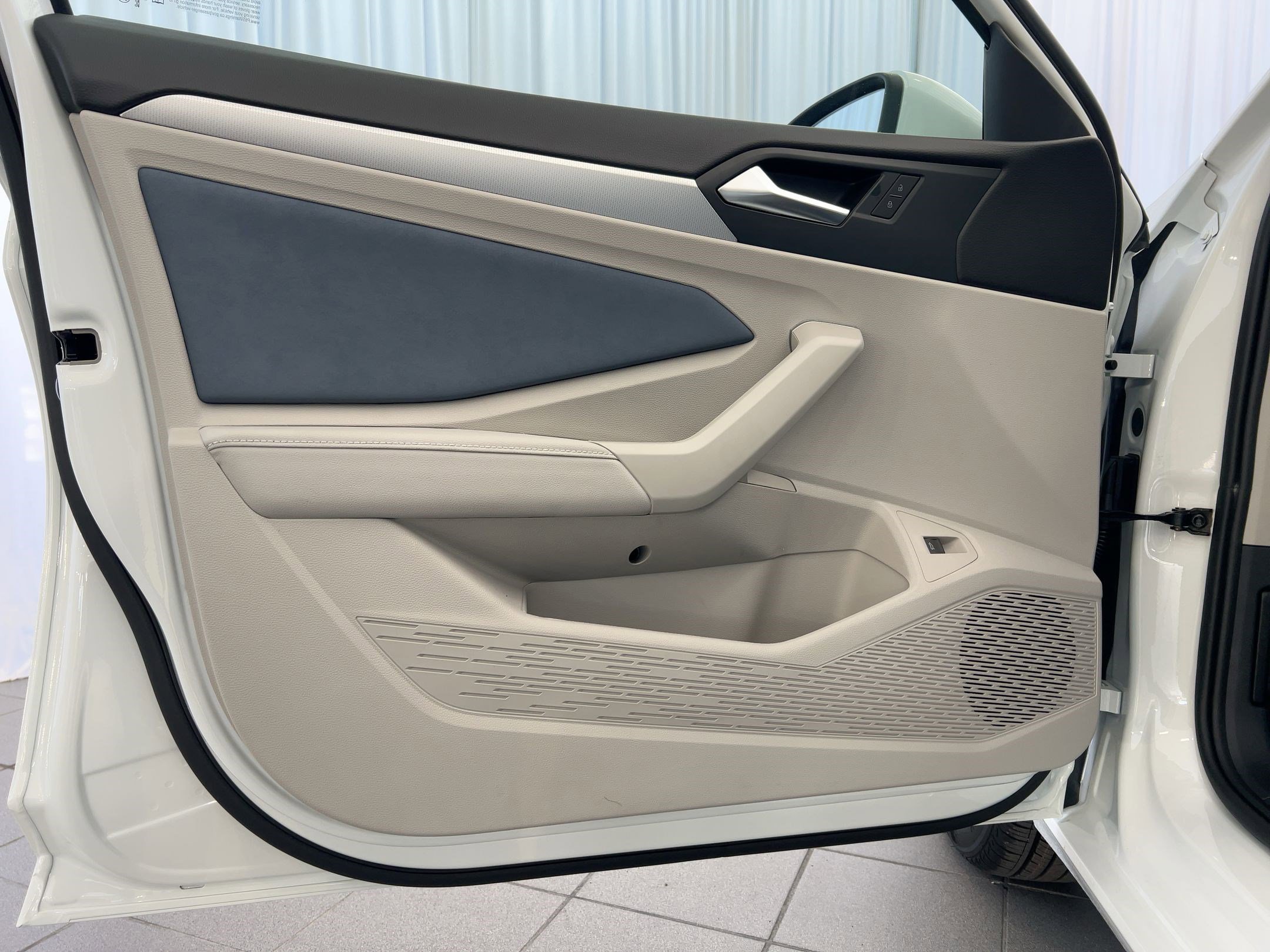 New 2026 Volkswagen Jetta SE image 17