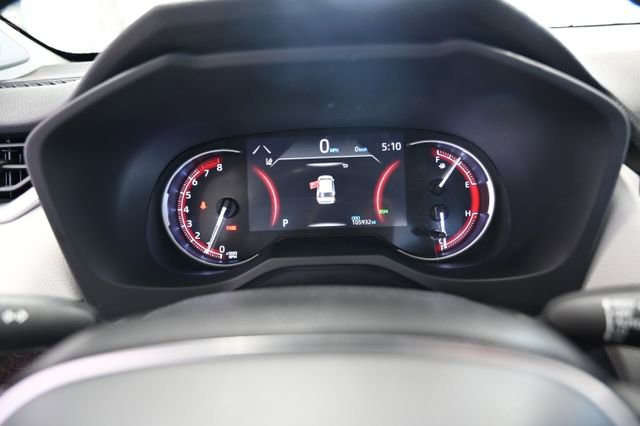 Used 2019 Toyota RAV4 Limited w/ Advanced Technology Package AWD/4WD image 31