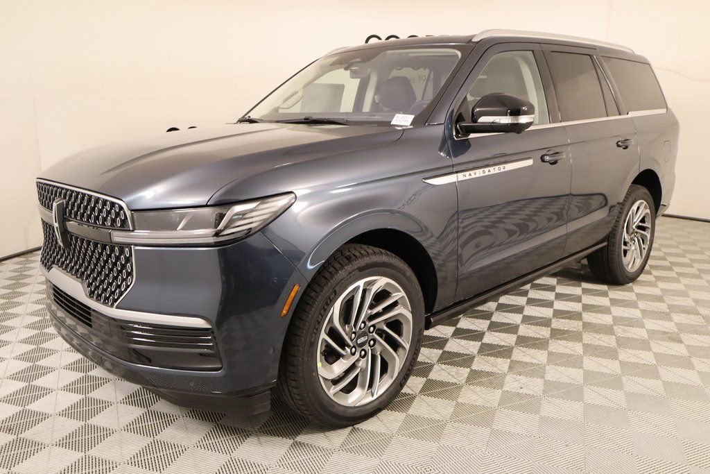 New 2025 Lincoln Navigator Reserve image 10