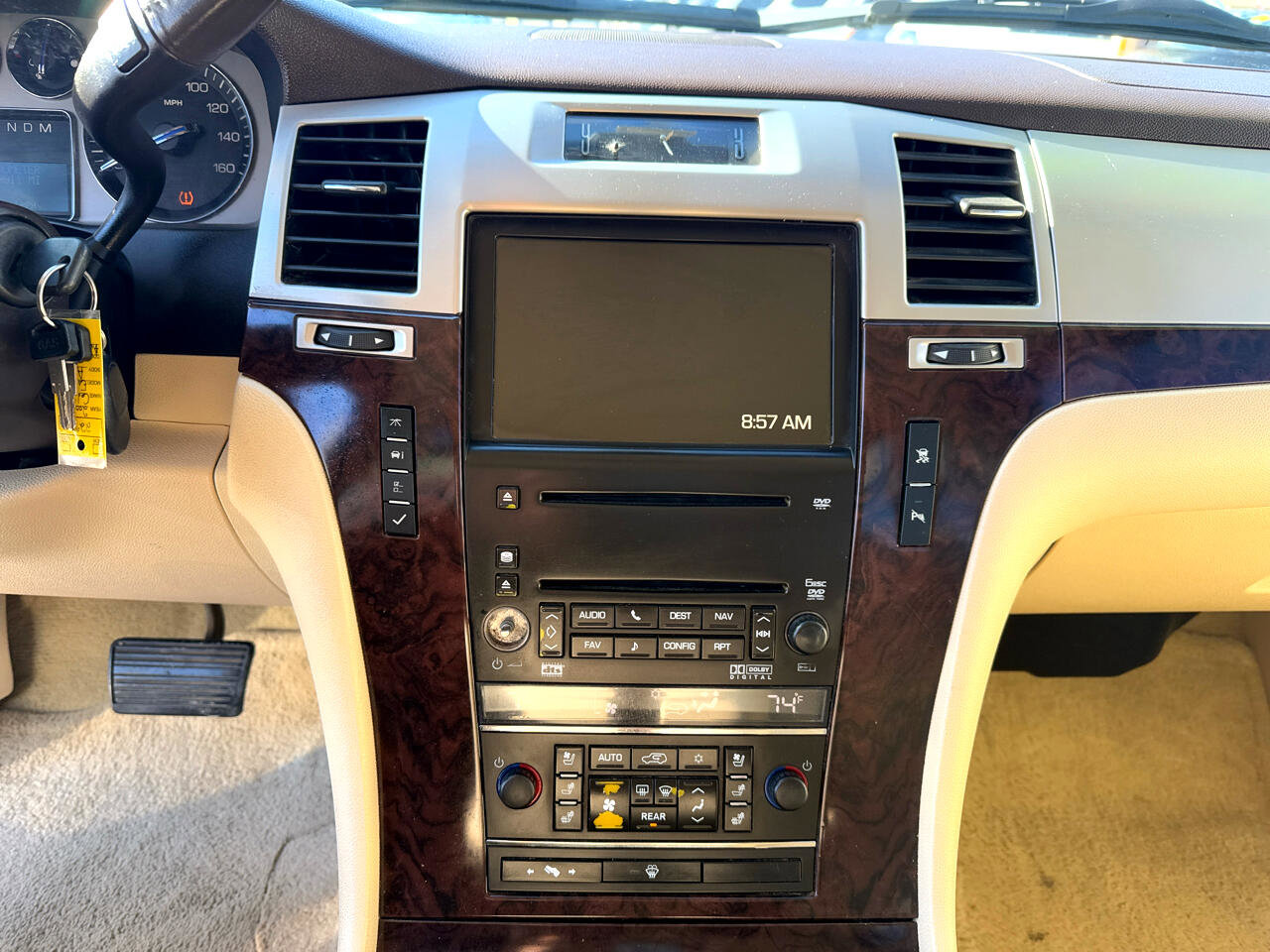 Used 2007 Cadillac Escalade AWD w/ Information Package image 25