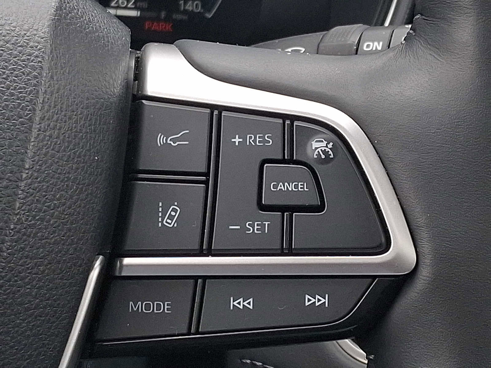 Used 2024 Toyota Highlander Platinum image 22