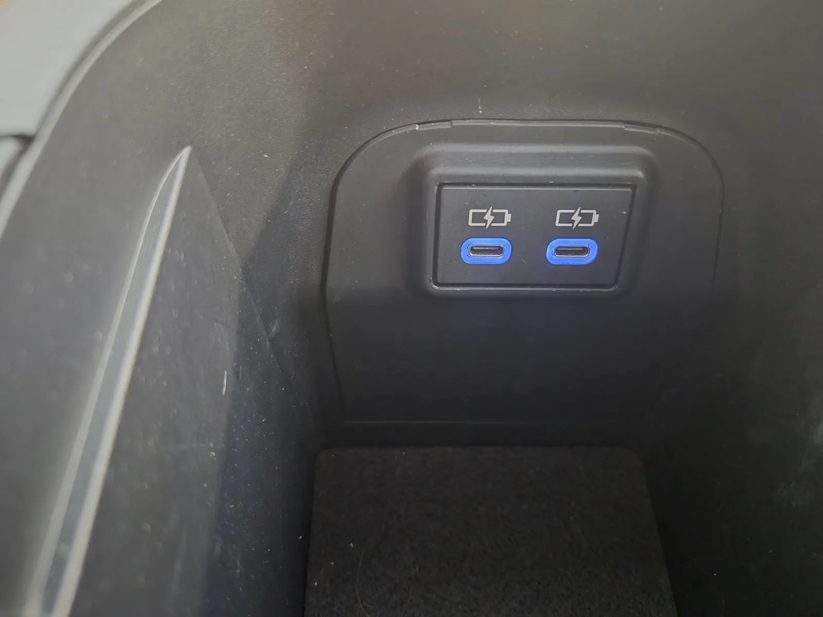 Used 2022 Toyota RAV4 LE AWD/4WD image 34