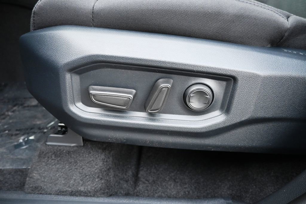 New 2026 Toyota Tundra SR5 AWD/4WD image 10