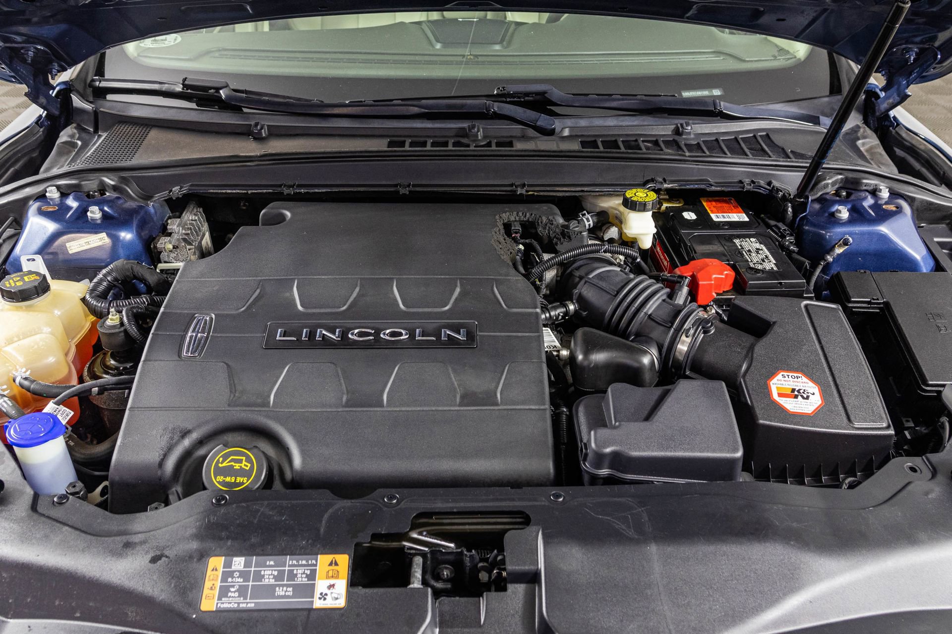 Used 2018 Lincoln Continental Select image 49