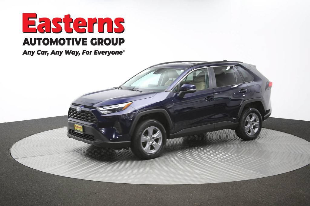Used 2022 Toyota RAV4 XLE AWD/4WD image 61