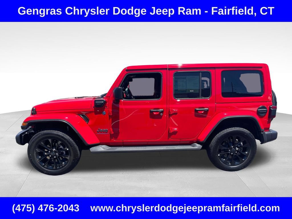 Certified 2025 Jeep Wrangler Unlimited Sahara AWD/4WD image 4