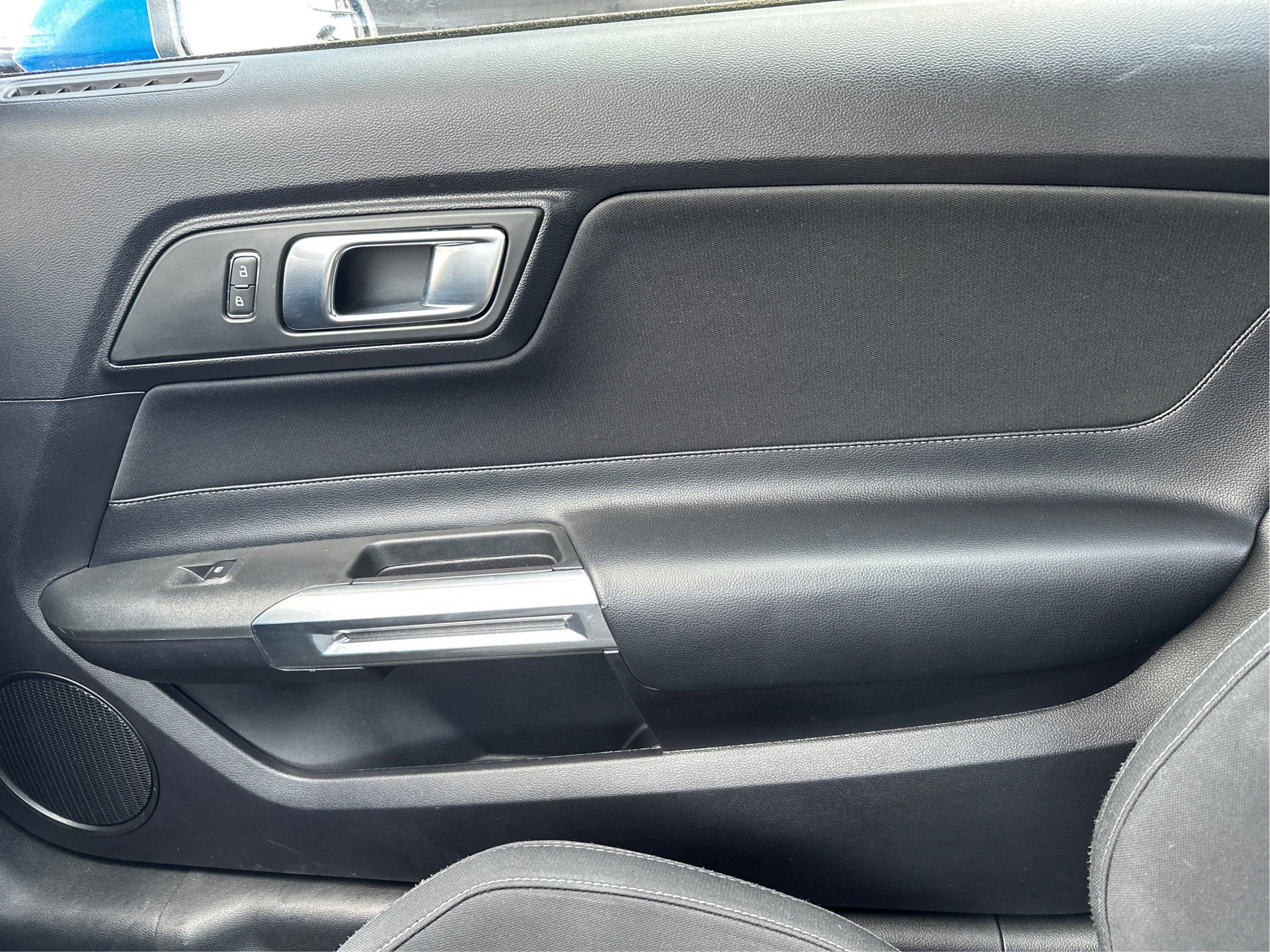 Used 2019 Ford Mustang Coupe RWD image 20