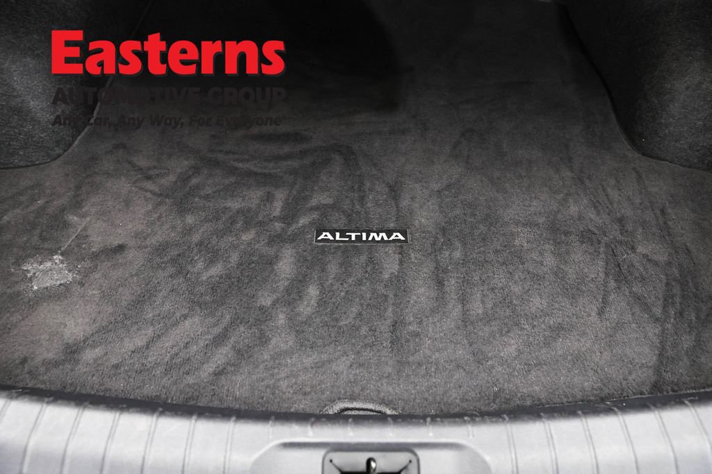 Used 2022 Nissan Altima 2.5 SR AWD/4WD image 9