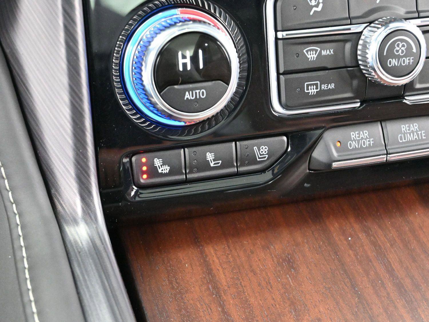 Used 2024 GMC Yukon Denali Ultimate image 20