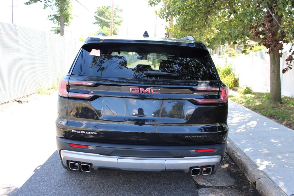 Used 2025 GMC Acadia Elevation FWD image 6