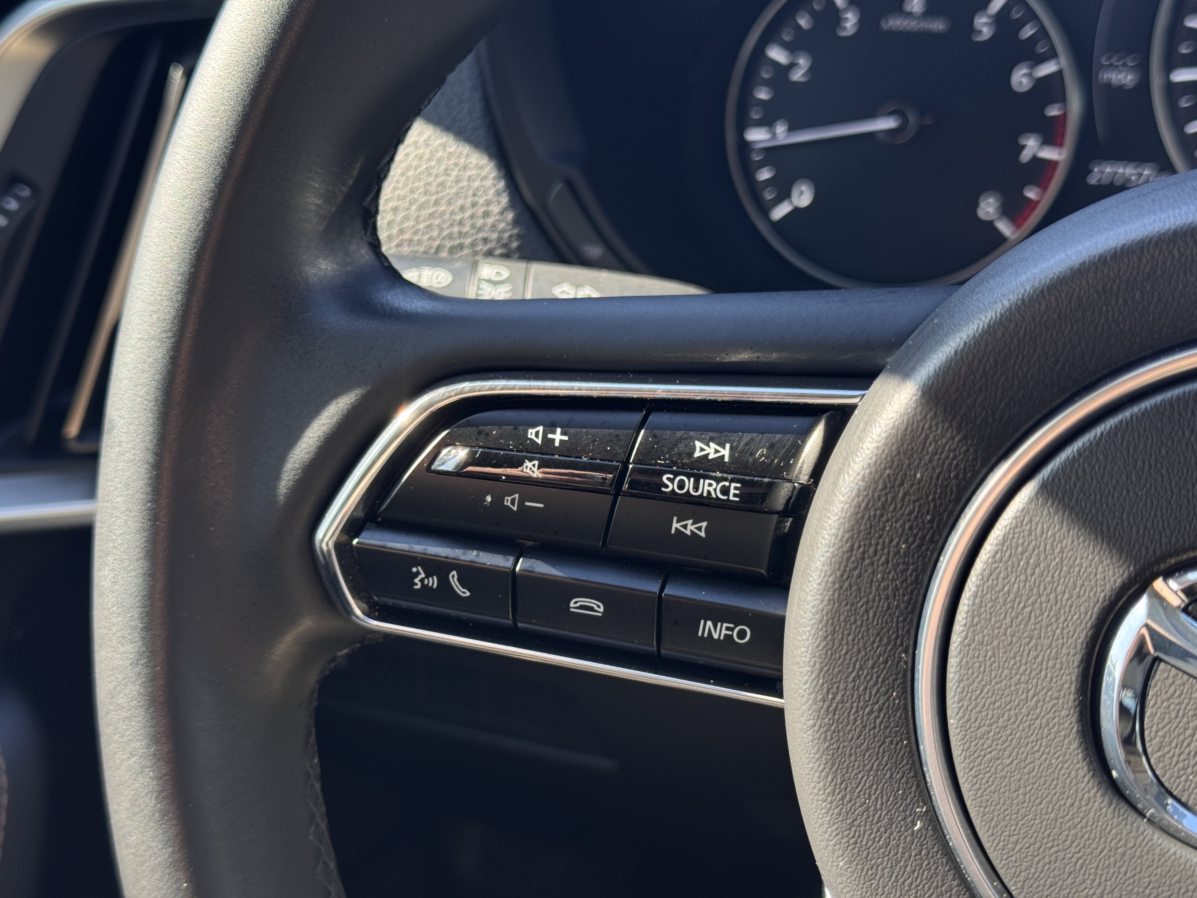 Certified 2025 MAZDA CX-90 3.3 Turbo w/ Preferred Package AWD/4WD image 32