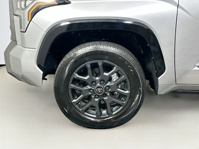Used 2025 Toyota Tundra Platinum image 32