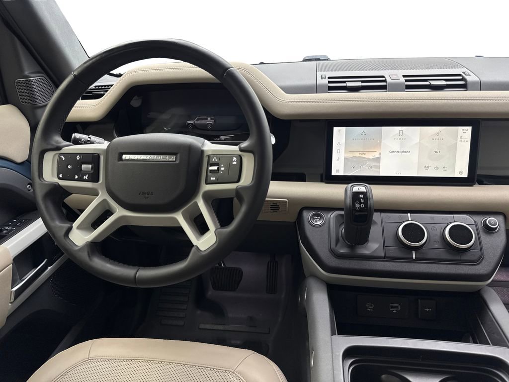 Used 2023 Land Rover Defender 110 SE AWD/4WD image 54