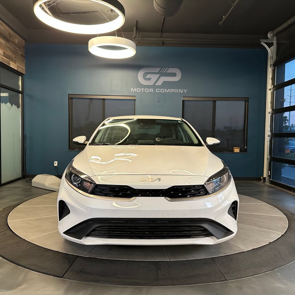 Used 2024 Kia Forte LXS w/ LXS Technology Package FWD image 8
