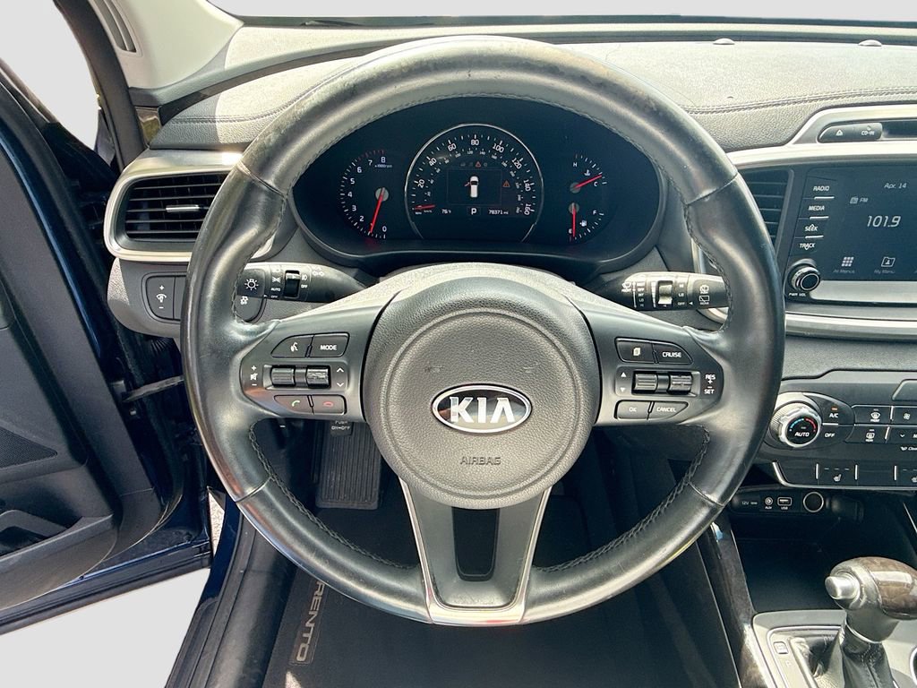Used 2018 Kia Sorento EX FWD image 12