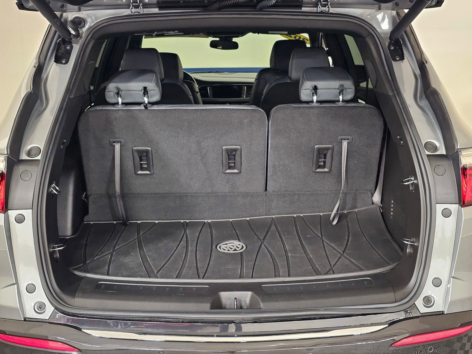 Used 2024 Buick Enclave Essence w/ Experience Buick Package image 40