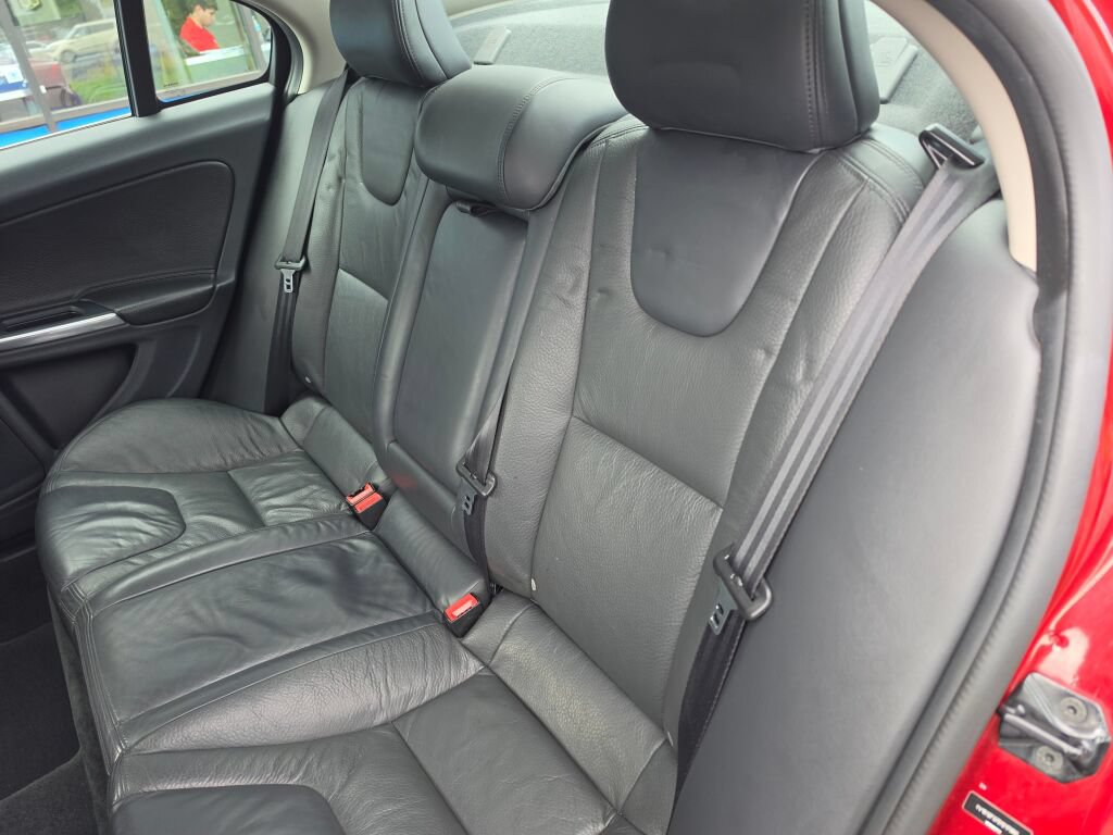 Used 2013 Volvo S60 T5 FWD image 17