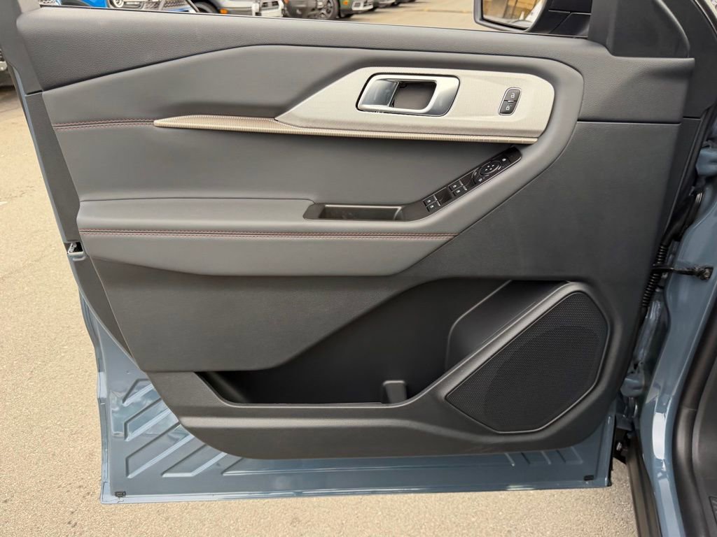 New 2026 Ford Explorer Active image 11