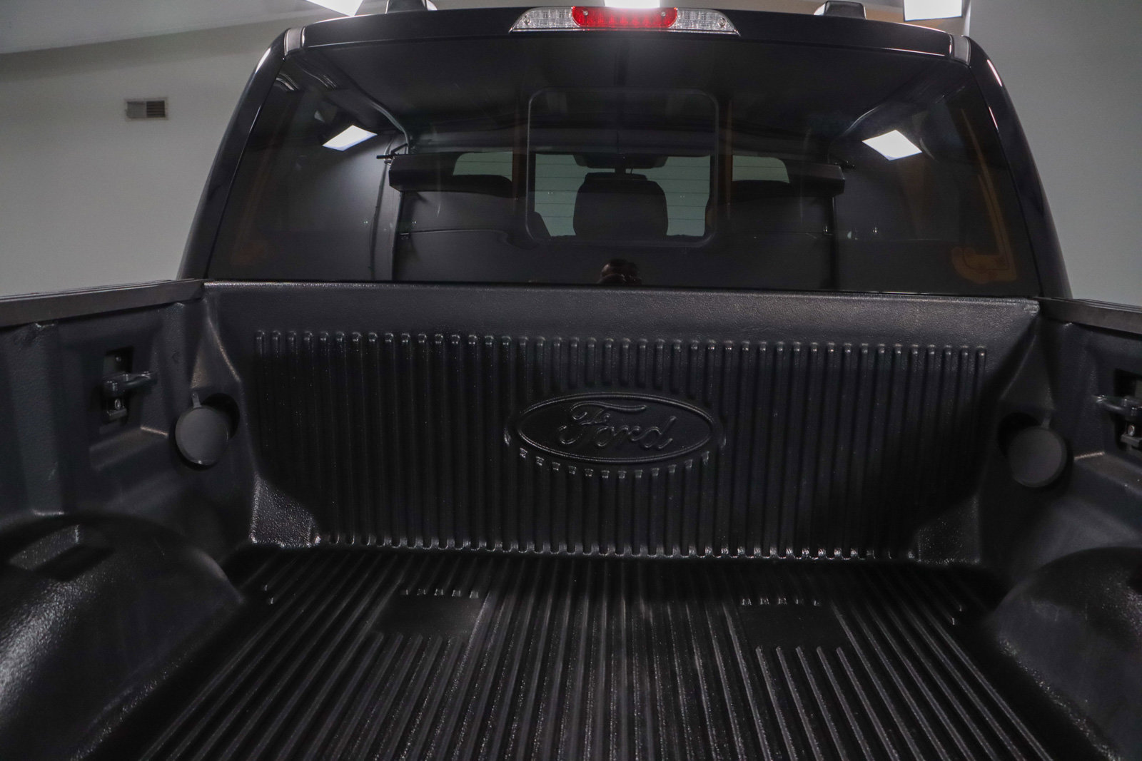 Used 2023 Ford F150 Lariat w/ Equipment Group 502A High image 32