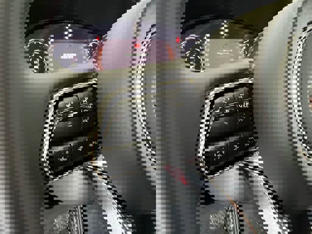 Used 2025 MAZDA CX-90 Plug-In Hybrid w/ Preferred image 25