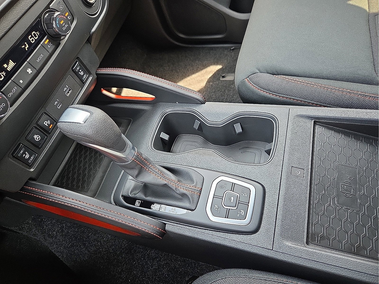 New 2026 Nissan Frontier PRO-4X w/ Pro-4x Convenience Package image 25