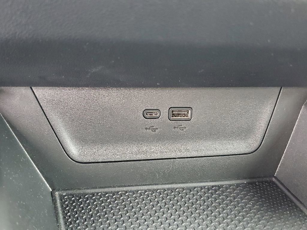 Used 2026 Chevrolet Equinox LT w/ Convenience Package II image 27