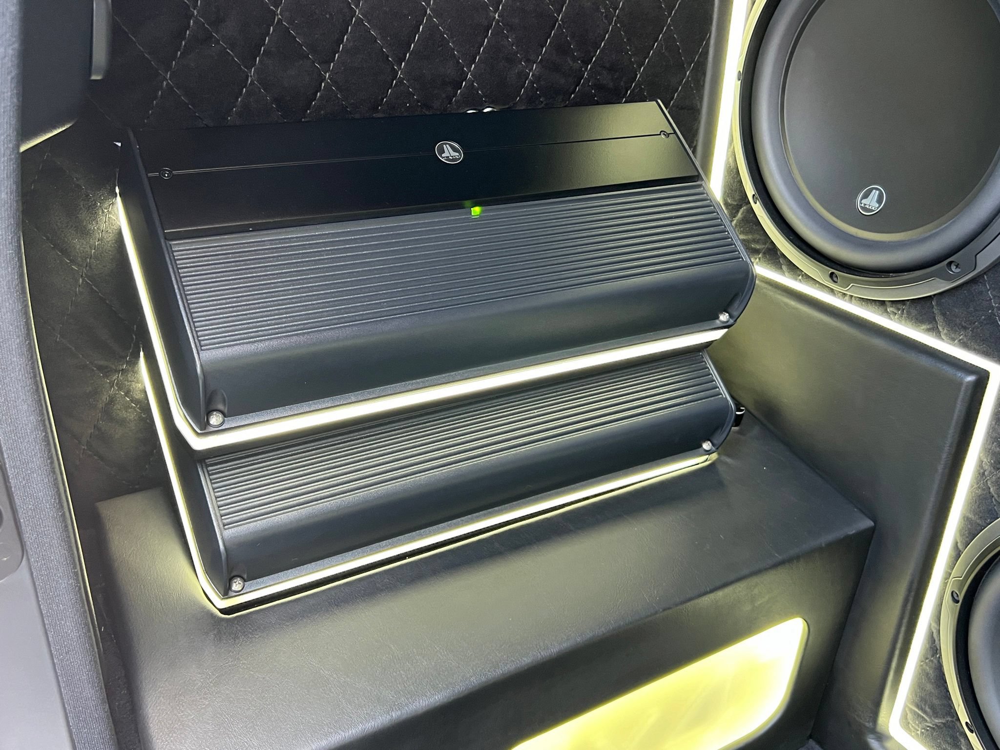 Used 2018 Mercedes-Benz G 550 Squared image 34